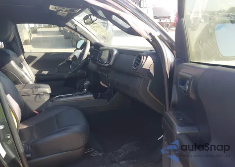 2020 Toyota Tacoma Trd Off-Road z USA, uszkodzony, nr VIN 3TMDZ5BN6LM092004